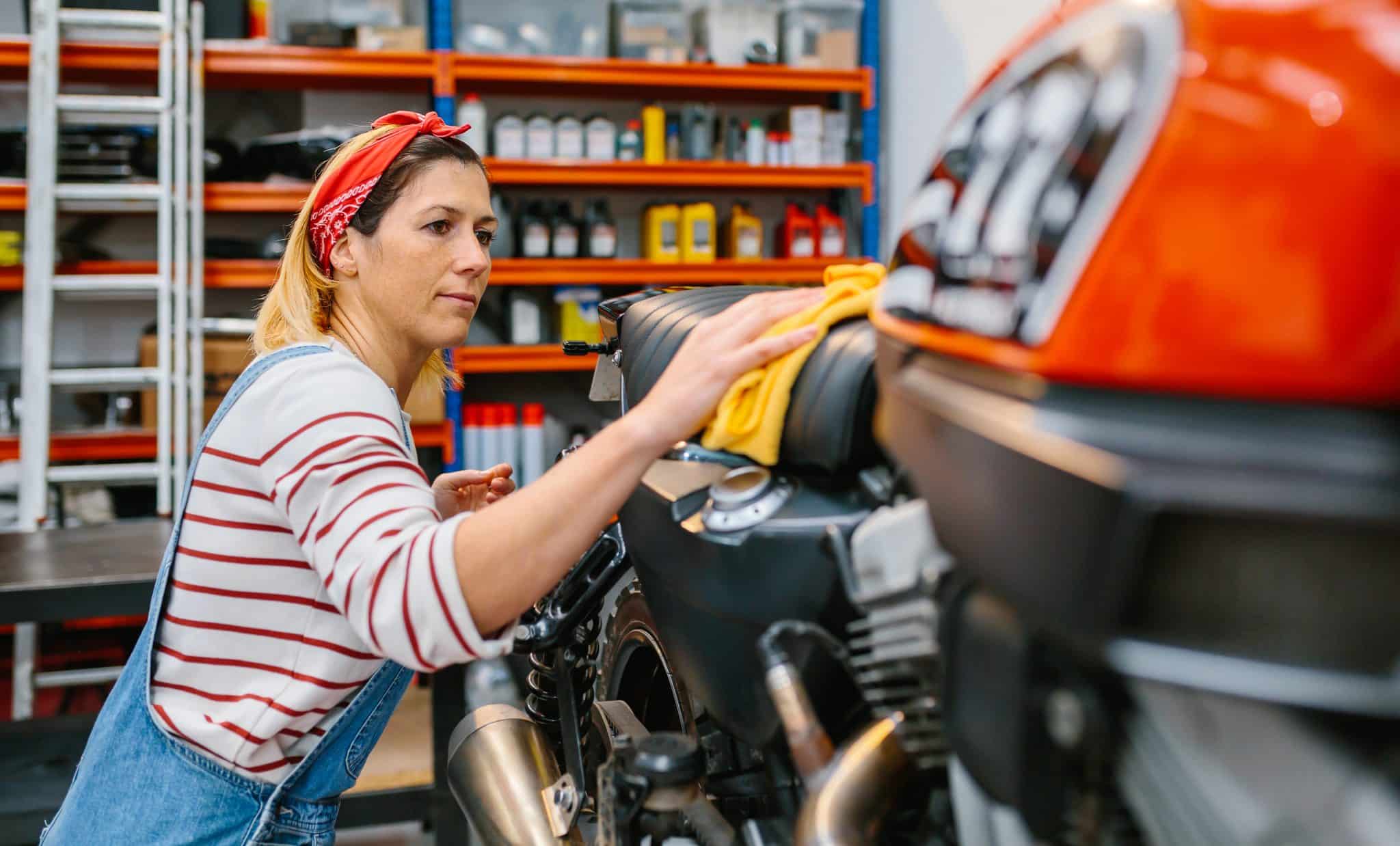 mantenimiento de la moto cl&aacute;sica